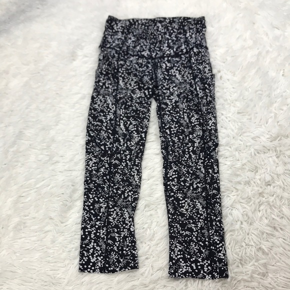Lululemon Fast & Free Crop II *Nulux 19" Chirasu Black - Picture 1 of 8